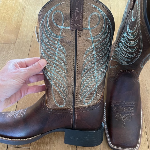 Ariat Women's Yukon Brown Square Toe Boot - Picture 7 of 12